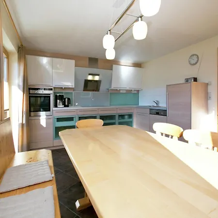 In Hopfgarten * هوبفغراتن إم بريكسنتال