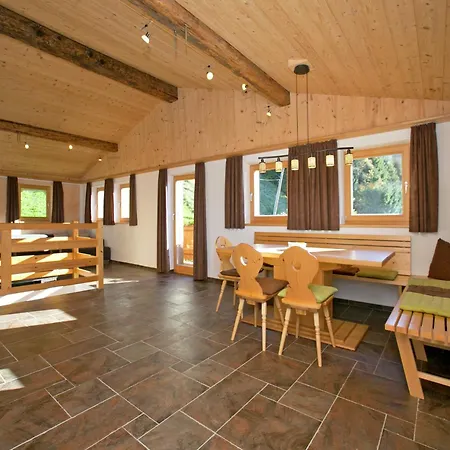 In Hopfgarten 木屋 *