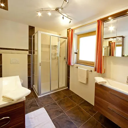 In Hopfgarten * Хопфгартен-им-Бриксенталь